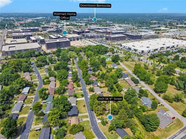 2401 SE 9th St, Bentonville, AR 72712