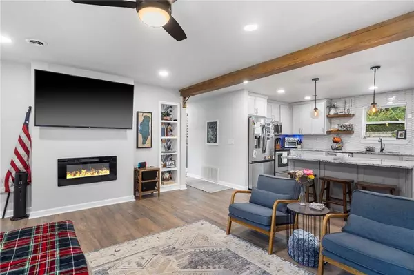 1203 SE Benton St, Bentonville, AR 72712