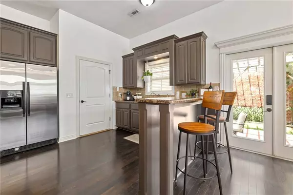 619 N Rupple Rd, Fayetteville, AR 72704