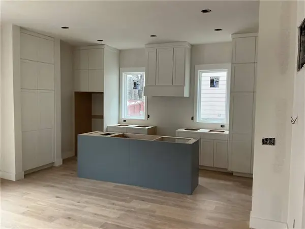 18 E 4th St ##1, Fayetteville, AR 72701