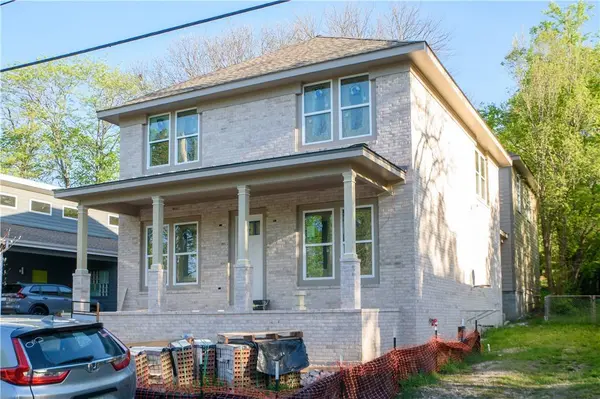 18 E 4th St ##1, Fayetteville, AR 72701