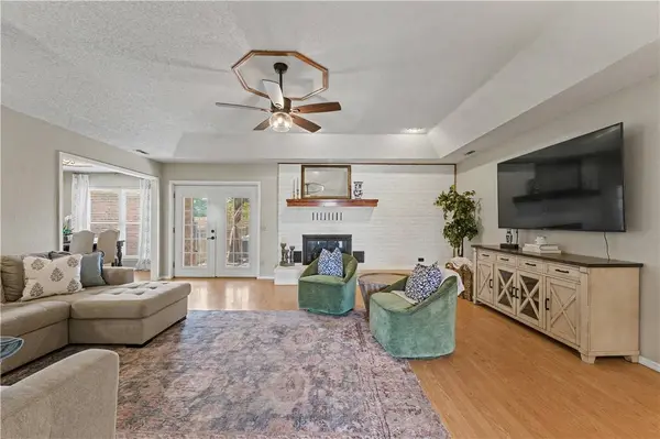 2612 W Chateau Dr, Rogers, AR 72758