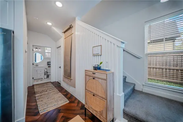3026 W Old Farmington Rd, Fayetteville, AR 72704