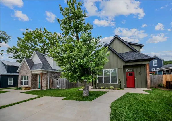 3026 & 3022 Old Farmington Rd, Fayetteville, AR 72704