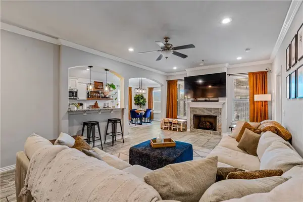 4242 W Divide Dr, Fayetteville, AR 72704