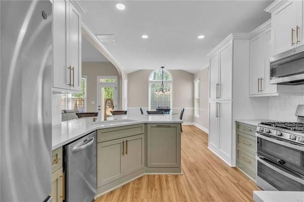 2850 Dartmouth PL, Cumming, GA 30041