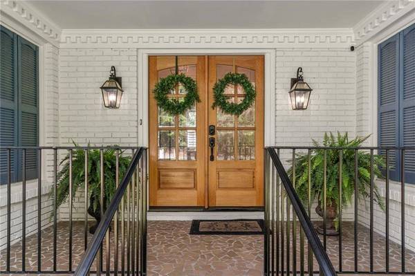 5641 Roberts DR, Dunwoody, GA 30338