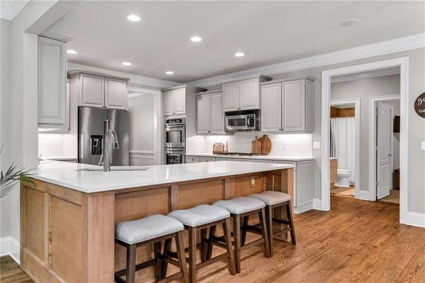 2845 Aquitania LN, Cumming, GA 30040