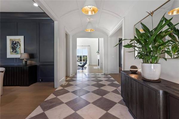 1050 Little River LN, Alpharetta, GA 30004