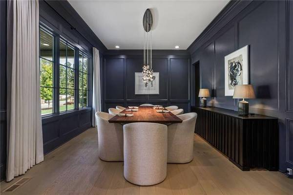 1050 Little River LN, Alpharetta, GA 30004