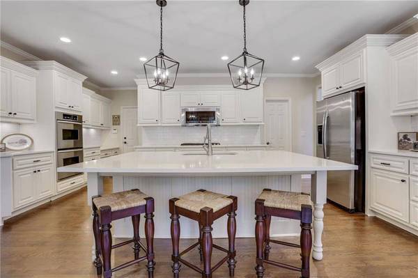 1648 Hutton PL, Cumming, GA 30041