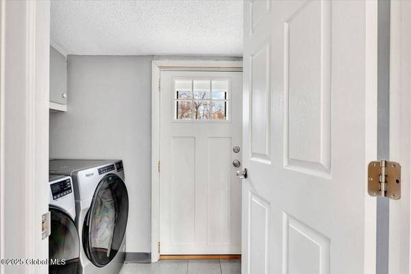 36 Plaske Drive, Colonie, NY 12309