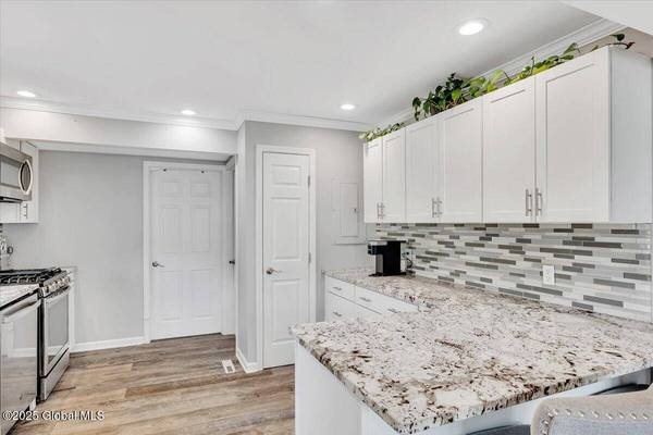 36 Plaske Drive, Colonie, NY 12309