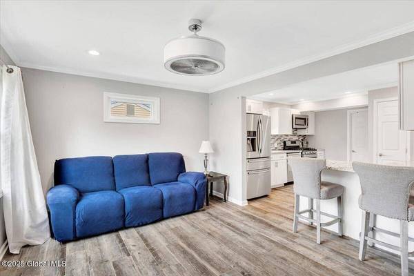 36 Plaske Drive, Colonie, NY 12309