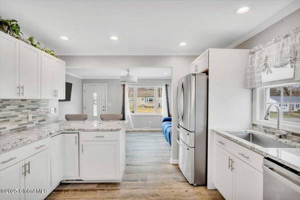 36 Plaske Drive, Colonie, NY 12309