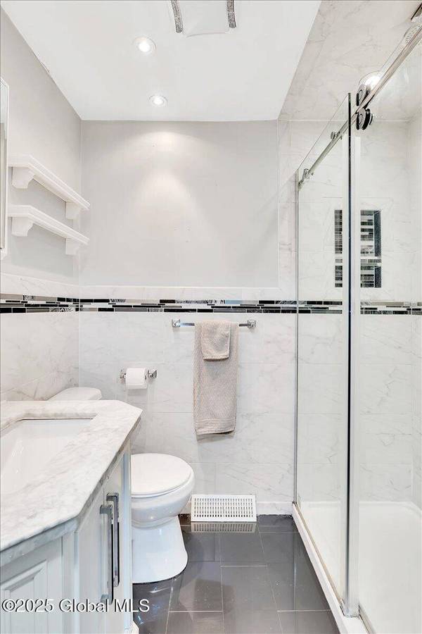 36 Plaske Drive, Colonie, NY 12309