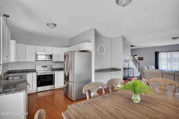 9 Sebring Avenue, Colonie, NY 12205