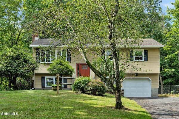 320 Miller Road, Schodack, NY 12061