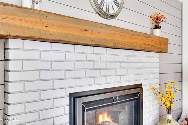 52 Scotchpine Drive, Voorheesville, NY 12186