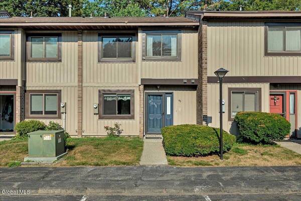 45 Point Of Woods Drive, Albany, NY 12203