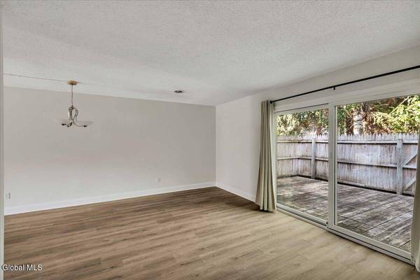 45 Point Of Woods Drive, Albany, NY 12203