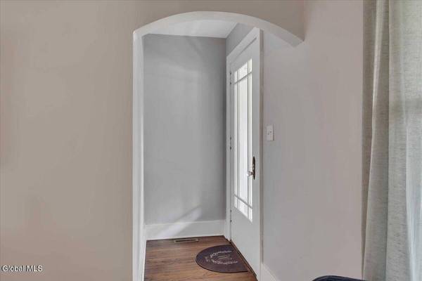 9 Ahl Avenue, Colonie, NY 12205