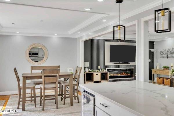 4 Wildwood Avenue, Glenville, NY 12302