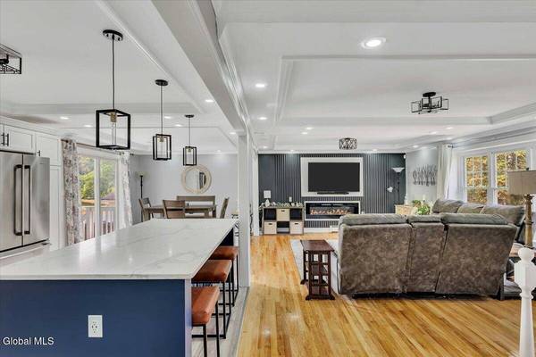 4 Wildwood Avenue, Glenville, NY 12302