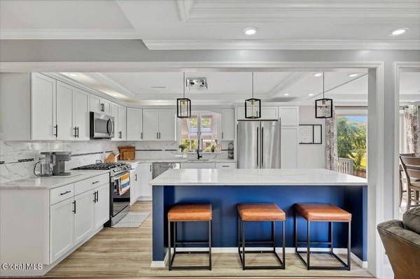 4 Wildwood Avenue, Glenville, NY 12302