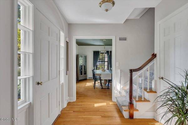 2267 Algonquin Road Road, Niskayuna, NY 12309