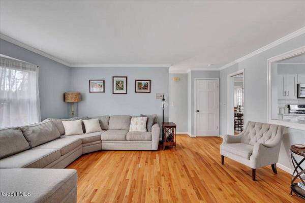 18 Par Del Rio, Clifton Park, NY 12065