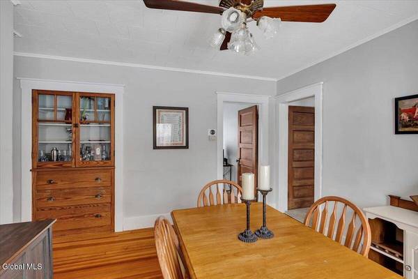 37 Hamilton Avenue, Troy, NY 12180