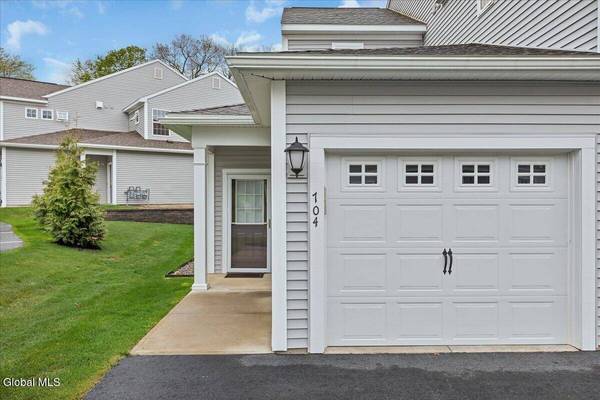 704 Grayson Place, Glenville, NY 12302