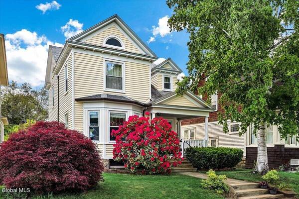 1328 Glenwood Boulevard, Schenectady, NY 12308