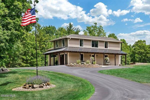 88 Garner Road, Sand Lake, NY 12018