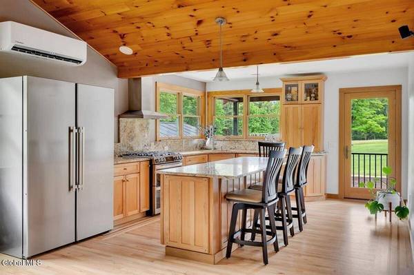 88 Garner Road, Sand Lake, NY 12018