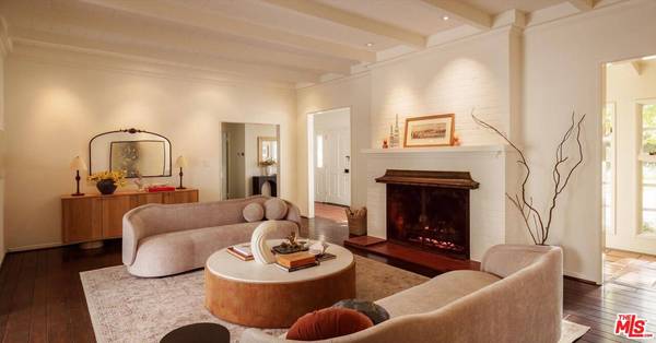 5128 Oakwood Ave, La Canada Flintridge, CA 91011