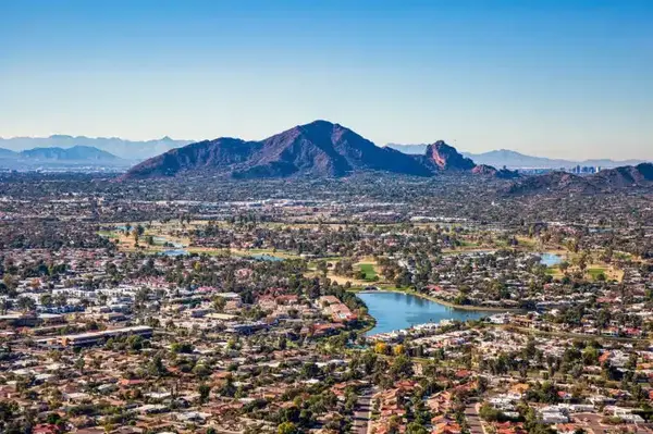 feature image of How to Choose the Right REALTOR in Scottsdale, AZ