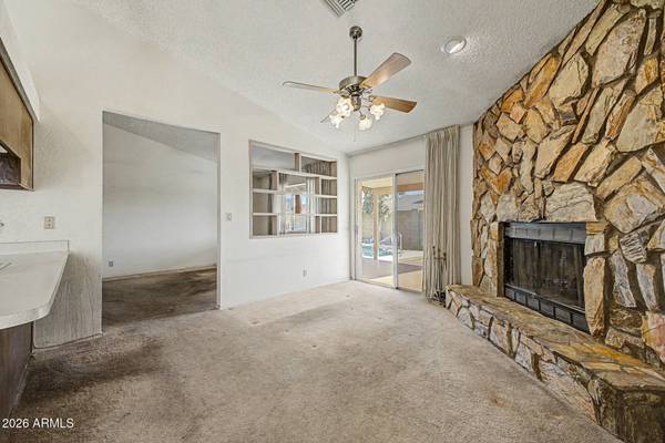 6245 E PRINCESS Drive, Mesa, AZ 85205