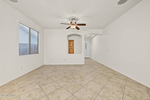 4328 W POWELL Drive, New River, AZ 85087