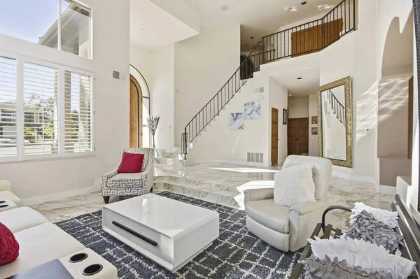 10405 White Birch Dr, San Diego, CA 92131