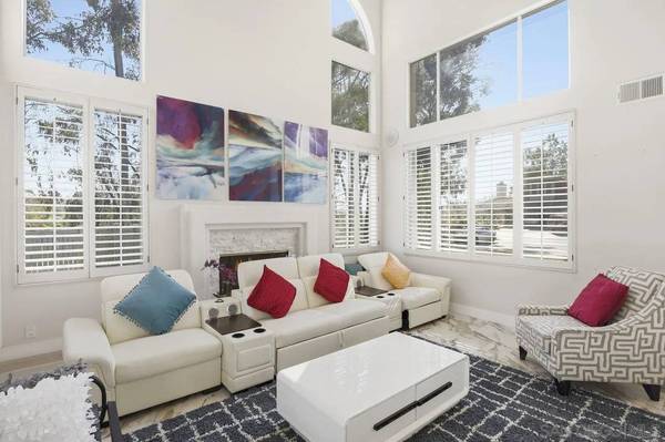 10405 White Birch Dr, San Diego, CA 92131