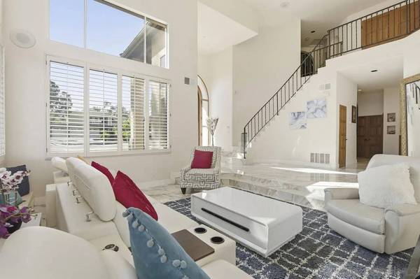 10405 White Birch Dr, San Diego, CA 92131