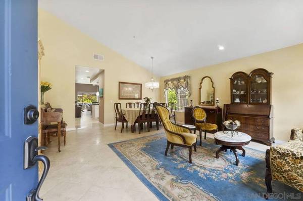 9942 Theresa Ln, Santee, CA 92071