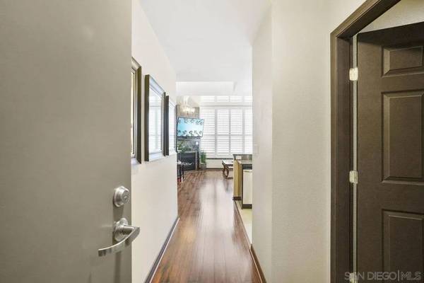 1240 India St #104, San Diego, CA 92101