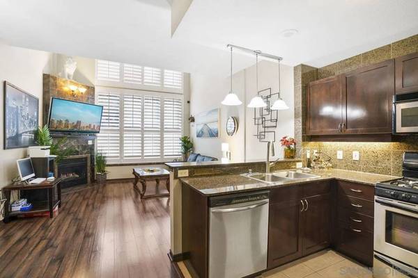 1240 India St #104, San Diego, CA 92101