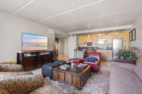 1333 8Th Ave #407, San Diego, CA 92101