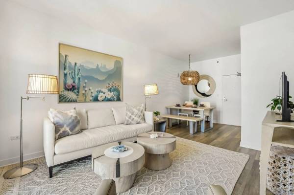 425 W Beech #1607, San Diego, CA 92101