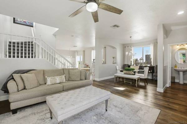 1942 Parker Mountain, Chula Vista, CA 91913