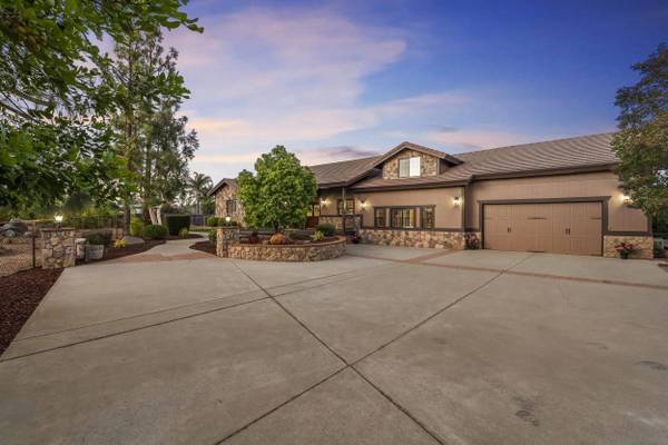 1677 Rancho Judith, Alpine, CA 91901